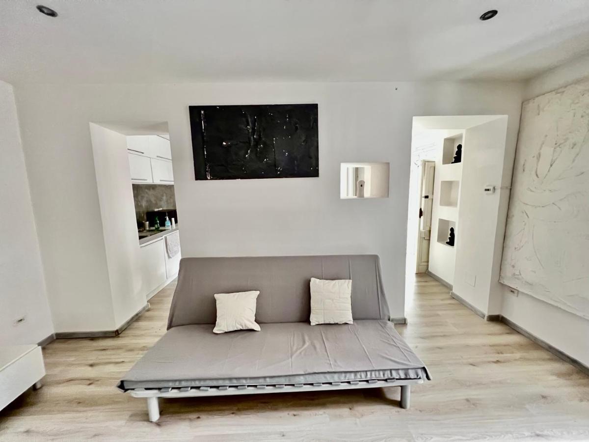 Abstract House Design Home In Center Of Torino Exterior foto
